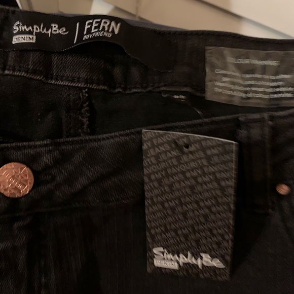 Black distressed boyfriend jeans by Simply Be NWT - Picture 5 of 6